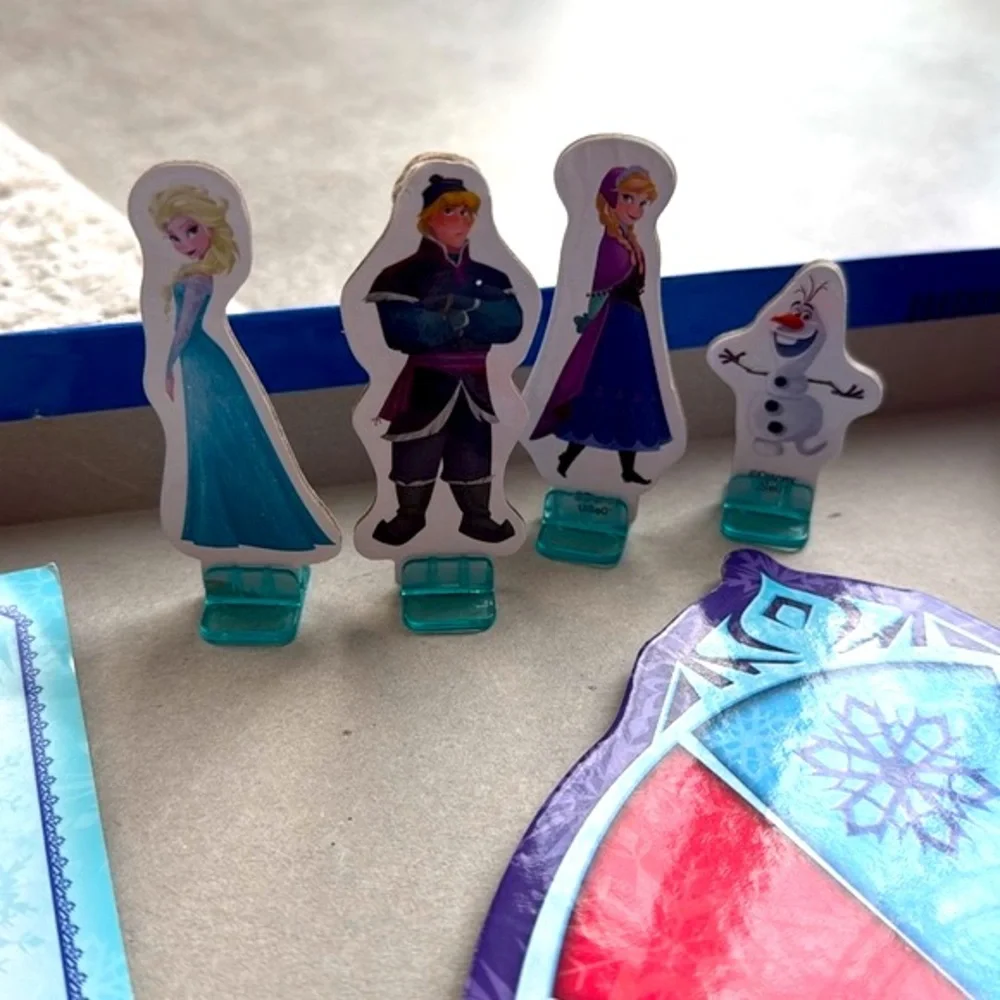 Disney's FROZEN Surprise Slides 2014 Board Game COMPLETE- Excellent Condition